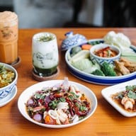 เมนูของร้าน ต้นสาคู•Halal Kitchen ปรีดี