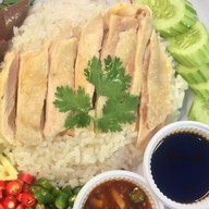 ข้าวมันไก่ ก๋วยเตี๋ยวไก่ ส.สิงธิมาตร