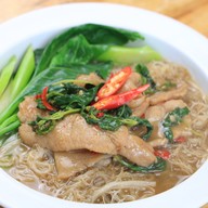 4 แยก 3 ย่าน ราดหน้าหมูนุ่ม