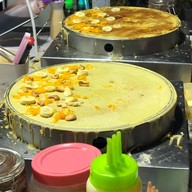 เครปไส้แตก หน้า ม.วลัยลักษณ์