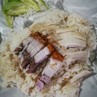 เมนูของร้าน เจี่ยตี้ ข้าวมันไก่ทุ่งลุง