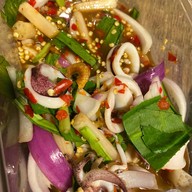 AROI Yum (อร่อยยำ)