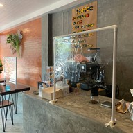 Onnom cafe ( อ่อนน้อม คาเฟ่)