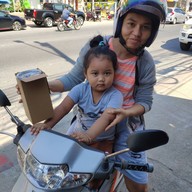 ชาปัตตานี ใส่ใจคุณมากกว่าชง ตรงข้ามจุฬาภัณฑ์ห้าแยกฉลองเจ้าเก่า ห้าแยกฉลอง