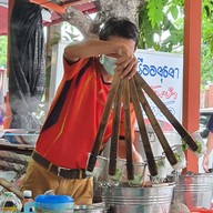 บรรยากาศ ชื่น..ก๋วยเตี๋ยวเรืออยุธยา สุขาภิบาล5