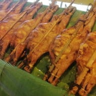ร้าน เฮียชู เนื้อตุ๋น&หมูตุ๋น ข้าวขาหมู
