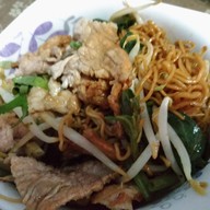 เมนูของร้าน ก๋วยเตี๋ยวเรือขึ้นบก (ตลาดบางบัวทอง)