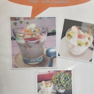 เมนู Waffle & Coffee หลังสามกษัตริย์ เชียงใหม่ สำนักงานใหญ่