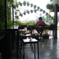 111 หวาดเสียว Cafe