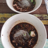 เมนูของร้าน ป.ประทีบ ก๋วยเตี๋ยวเรือ เกษตร - นวมินทร์