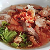 องอาจโภชนา