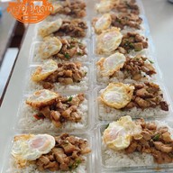 ครัวป้าญา อาหารตามสั่ง
