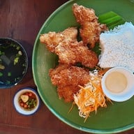 คุณนายแม่ มหิดล