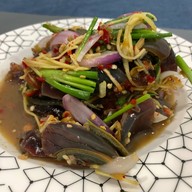 Pop Pop.กระเพราจับกัง