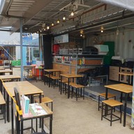 ส้มตำ ยำขนมจีน ก๋วยจั๊บญวน-คุณนายสะอาด ปทุมธานี