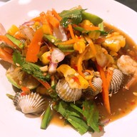 ยำแซ่บ Jenny