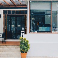 Doodze Cafe & Bistro