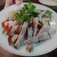 เมนูของร้าน ข้าวต้มลุงเอี้ยง