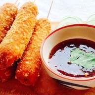 เมนูของร้าน Moka  on Earth ข้าวกระเพราแซ่บ+เครื่องดื่ม