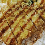 ข้าวซอยไก่ ครัวนายแว่น