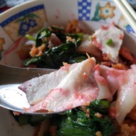 เมนูของร้าน ร้านก๋วยเตี๋ยวท่าเรือป้าติ๊ด