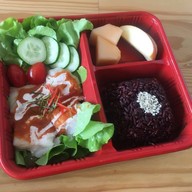 Eat Me  Eat Clean มีโชคพลาซ่า