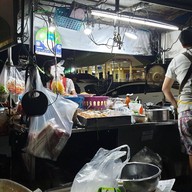 บรรยากาศ EVEไฟแดงท่าน้ำนนท์ (อีฟไฟแดง) ท่าน้ำนนท์