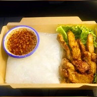 แซ่บ-วะ-ซั่น (Zab-Wa-Zan) - หมูทอด ตามสั่ง