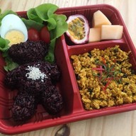 Eat Me  Eat Clean มีโชคพลาซ่า
