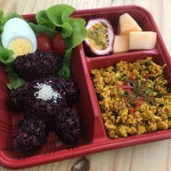 Eat Me  Eat Clean มีโชคพลาซ่า