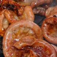 ลาบยโส นุช เหน่ง