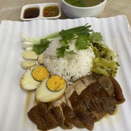 ข้าวมันไก่บ้าน 1,000%