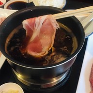 อิ่ม บาร์แอนด์เรสเตอรองท์ (อิ่ม เบียร์วุ้น) ถนนสุวินทวงศ์