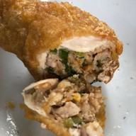 ปีกไก่ยัดไส้ ศิริพร