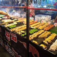 ตลาดนัดรถไฟศรีนครินทร์