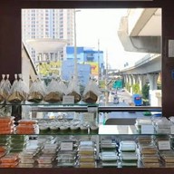 กมลวรรณ ขนมไทย BTS อ่อนนุช