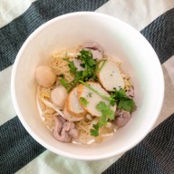 โกฮิม หัวหินซอย2/1 ข้าง7-elevenสนามบินหัวหิน