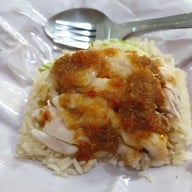 เมนูของร้าน ข้าวมันไก่ ตี๋น้อยไก่ตอน