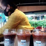 Drink Me Two Tone Tea Bar