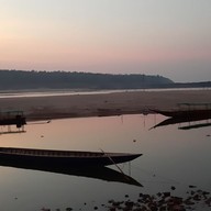 หาดสลึง อุบล