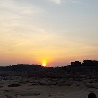 หาดสลึง อุบล