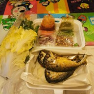 ร้านลานลม เมี่ยงปลาเผา