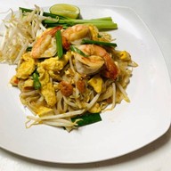 เฮียดำ! ผัดไทยไฟลุก@ สุขุมวิท38