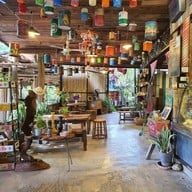 บรรยากาศ ร้านอาหารบ้านหอมเทียน