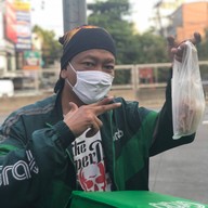 ก๋งป๊อกหมูปิ้งไก่ปิ้งโบราณ เอกมัย คลองตัน