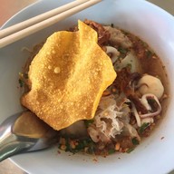 เมนูของร้าน ก๋วยเตี๋ยวดู๋ดี๋-ปลีทอดเมืองใหม่ (สาขา ถ. พระยาสัจจา)