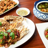 เมนูของร้าน บ้านท่าตำหนัก