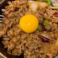 Kinniku Gyudon ข้าวหน้าเนื้อ/หมู 🎌 สาขาถนนประดิพัทธ์ 20