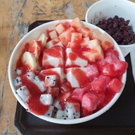 เมนูของร้าน เต้าหู้เย็นถังยี่ 豆腐冰（甜點） ม.ธนินทร