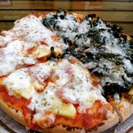 เมนูของร้าน Mini Bar Coffee & Pizza